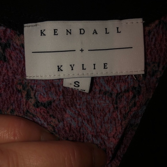 Kendall & Kylie small red & black floral cold shoulder romper ties at shoulder - Picture 4 of 11